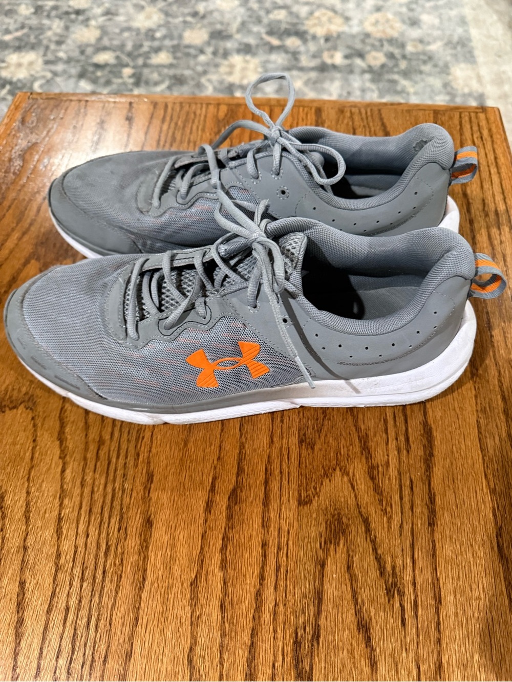 Under Armour Mens Gray Sneakers with Orange Logo